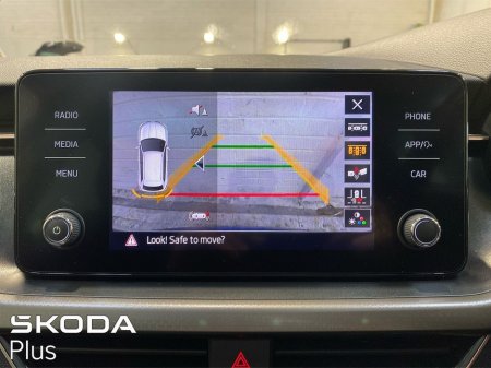 2023 Skoda Kamiq Style 1.0TSI 110bhp *Black Pack* €25,950 thumbnail