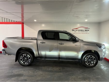 2021 Toyota Hilux INVINCIBLE D-4D 4WD DCB thumbnail