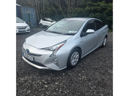 2018 Toyota Prius - thumbnail 4