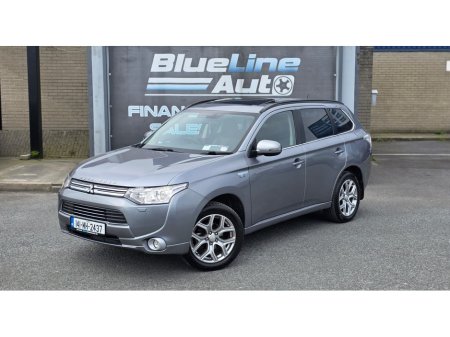 2014 Mitsubishi Outlander - thumbnail 1