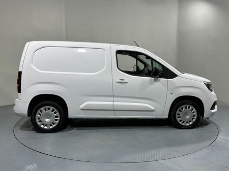 2023 Opel Combo Pro 100 BHP* High Spec* €17,800 thumbnail