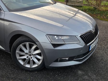 2016 Skoda Superb STYLE 2.0 TDI 190BHP DSG 4DR AUTO €10,950 thumbnail