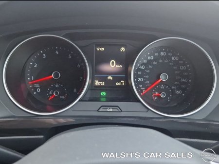 2021 Volkswagen Tiguan - thumbnail 29