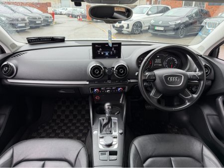 2014 Audi A3 KEYLESS ENTRY..BLACK LEATHER..2 KEYS thumbnail