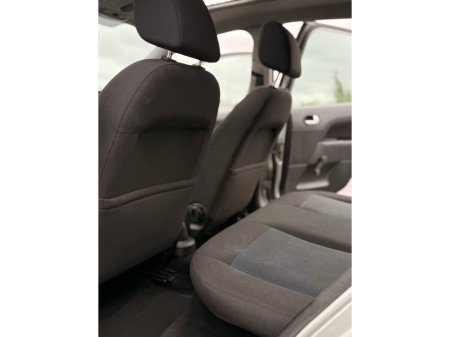 2007 Ford Fiesta - thumbnail 23