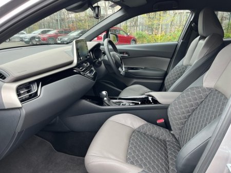 2022 Toyota C-HR - thumbnail 6