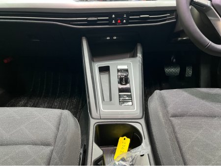 2024 Volkswagen Golf €32950! 2024 VOLKSWAGEN GOLF TDI ED ACTIVE ADVANCED PLATINUM 2.0 AUTOMATIC / CRUISE CONTROL / REVERSE CAMERA / HEATED SEATS / APPLE CARPLAY / AMBIENT LIGHTS / PADDLE SHIFTERS €32,950 thumbnail