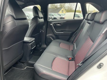 2025 Toyota Rav4 - thumbnail 7