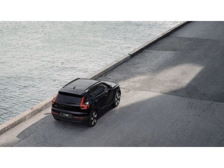 2026 Volvo EX40 - thumbnail 10