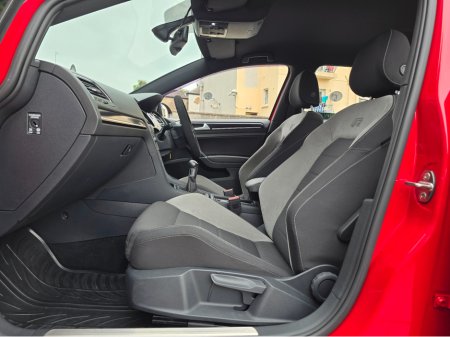 2015 Volkswagen Golf 2.0 TSI R 4X4 300PS 5DR €22,950 thumbnail