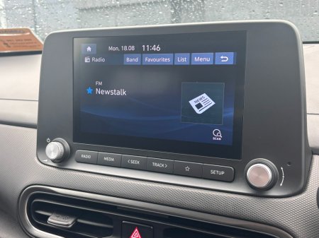 2022 Hyundai Kona Executive EV 39kWh Auto €18,990 thumbnail