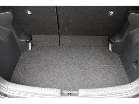 2020 Toyota Yaris - thumbnail 19