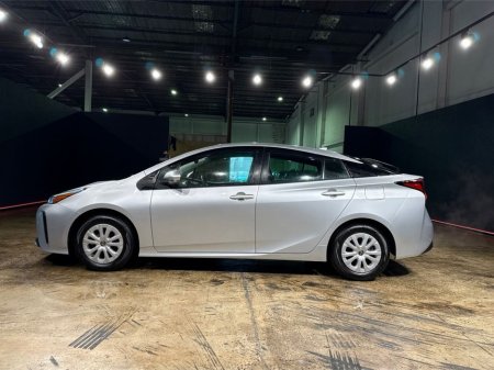 2021 Toyota Prius HYBRID 1.8L AUTOMATIC - REVERSE CAMERA - CRUISE CONTROL - FACTORY ALLOY WHEELS - PARKING SENSORS €20,950 thumbnail
