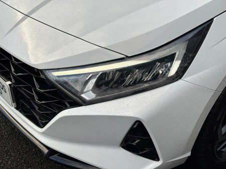 2022 Hyundai i20 PREMIUM MHEV T-GDI €18,956 thumbnail