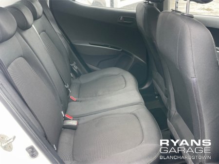 2018 Hyundai i10 1.2 SE 87PS 5DR AUTO ~GENUINE VERY LOW MILAGE~ €10,950 thumbnail