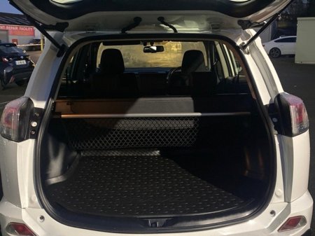 2016 Toyota Rav4 - thumbnail 10