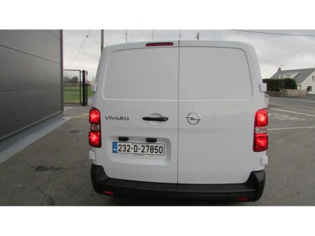 2023 Opel Vivaro KOMFORT L2 1.5 D-TURBO 100PS €22,000