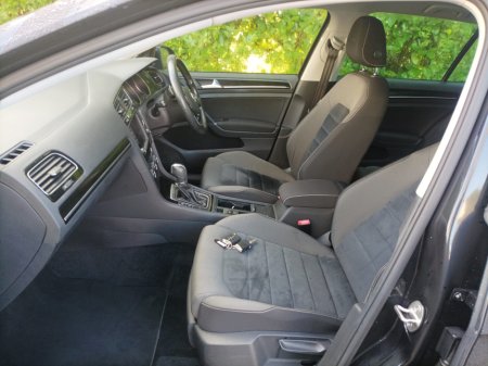 2016 Volkswagen Golf 1.4 TSI HIGHLINE AUTOMATIC SPORTS VELOUR INTERIOR SPORTS ALLOYS  WIND DEFLECTORS LARGE TOUCH SCREEN RADIO FACTORY IMMOBILISER CRUISE CONTROL FRONT & REAR DASHCAM JUST FULLY SERVICED 2 YEARS NCT €16,949