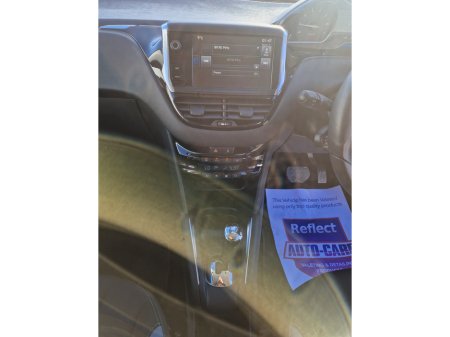 2015 Peugeot 208 - thumbnail 14