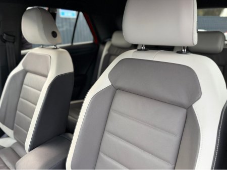 2020 Volkswagen T-Roc - thumbnail 41