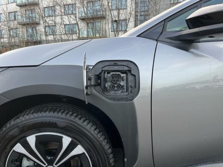 2025 Toyota bZ4X - thumbnail 6