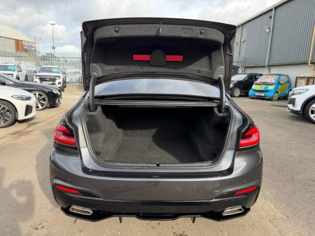 2020 BMW 5 Series - thumbnail 28