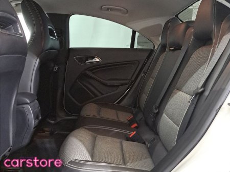 2018 Mercedes-Benz CLA Class - thumbnail 10