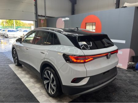 2022 Volkswagen ID.4 €26950 2022 VOLKSWAGEN ID.4 PRO LAUNCH EDITION AUTOMATIC / CRUISE CONTROL / 360° CAMERA / ELECTRIC MEMORY & HEATED SEATS / APPLE CARPLAY / AMBIENT LIGHTS / PANORAMIC SUNROOF €26,950 thumbnail
