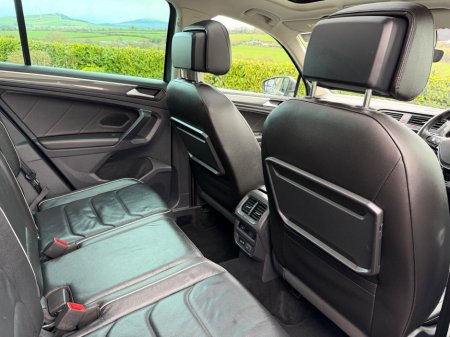 2020 Volkswagen Tiguan - thumbnail 13