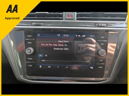 2020 Volkswagen Tiguan - thumbnail 28