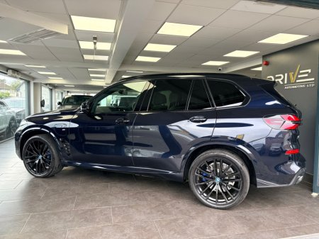 2025 BMW X5 - photo 2