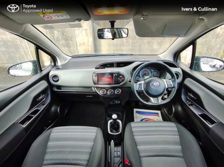 2017 Toyota Yaris YARIS 1.0 5DR LUNA thumbnail