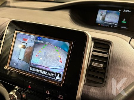 2018 Nissan Serena S-HYBRID 2.0L AUTOMATIC - MULTI FUNCTION STEERING WHEEL - CRUISE CONTROL - HEATING / AC CONTROLS - REVERSE CAMERA €19,950 thumbnail