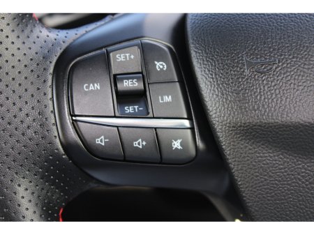 2024 Ford Focus ST-Line 1.0L EcoBoost 125PS mHEV €27,950 thumbnail