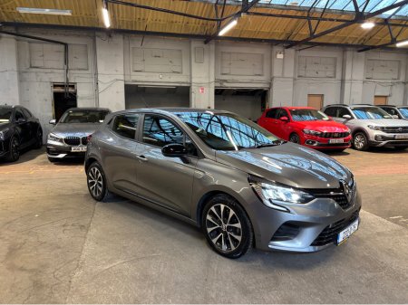 2023 Renault Clio EQUILIBRE TCE 90 CVT DFUL DFULL MY2 Finance Available own this car from €79 per week €18,499 thumbnail