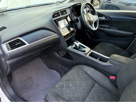 2018 Honda Shuttle DAA-GP7 5DR AUTO €11,950 thumbnail