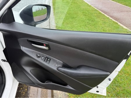 2015 Mazda Mazda2 1.5 PETROL MANUAL 45k MILES NCT 04/27 €8,990 thumbnail