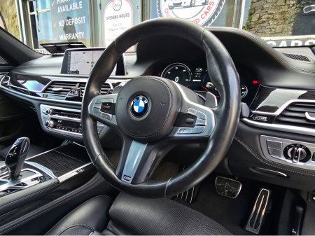 2018 BMW 7 Series - thumbnail 15