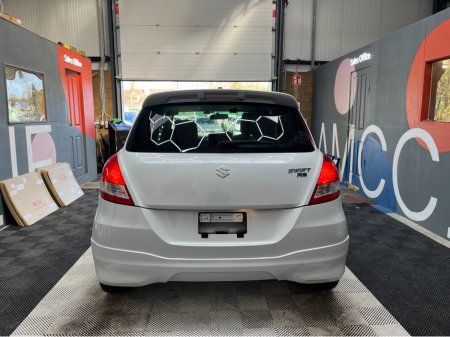 2014 Suzuki Swift - thumbnail 3