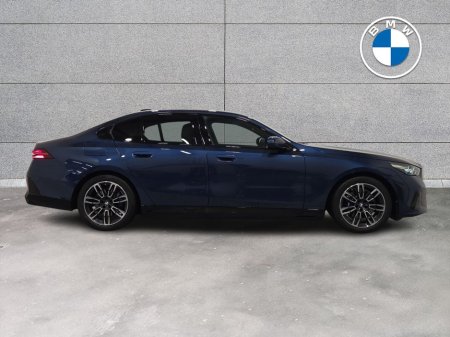 2026 BMW 5 Series  thumbnail