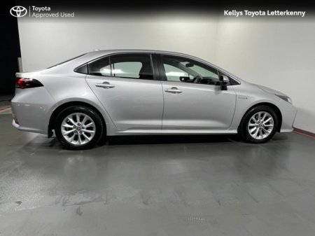 2019 Toyota Corolla - thumbnail 3