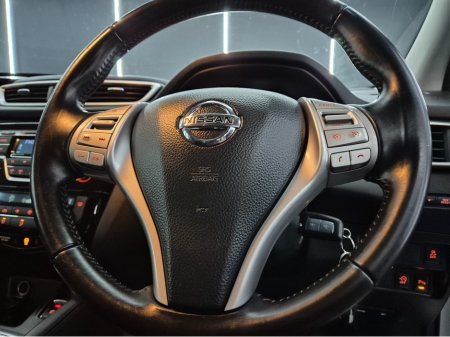 2015 Nissan Qashqai 1.5 DCI ACENTA SMART V VISION 110PS 5DR €9,950 thumbnail