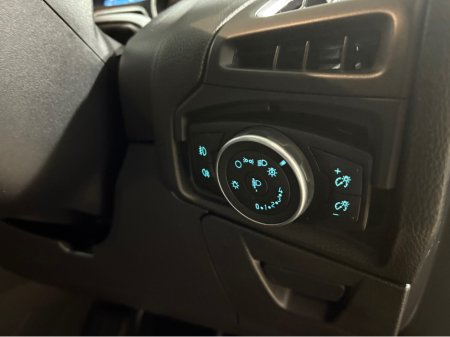 2016 Ford Focus 1.5 TDCI TITANIUM 120PS 6SPEED 5DR €9,950 thumbnail