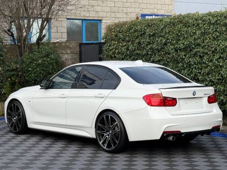 2015 BMW 3 Series 320d M-SPORT COMPETITION // HEADS-UP DISPLAY // LEATHER M-SPORT INTERIOR // REVERSE CAMERA €18,750 thumbnail