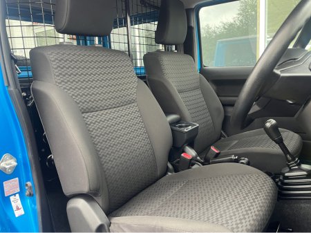 2023 Suzuki Jimny - thumbnail 15