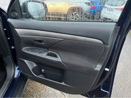 2016 Mitsubishi Outlander 4WD 2 SEAT COMMERCIAL 2.4 DIESEL //NO VAT// €10,950 thumbnail