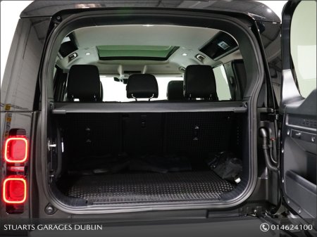 2023 Land Rover Defender - thumbnail 25