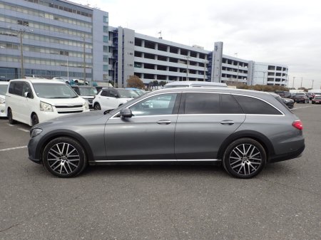 2020 Mercedes-Benz E Class - photo 6