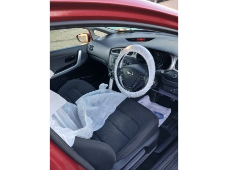 2014 Kia Ceed - thumbnail 10