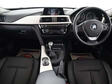 2016 BMW 3 Series - thumbnail 14